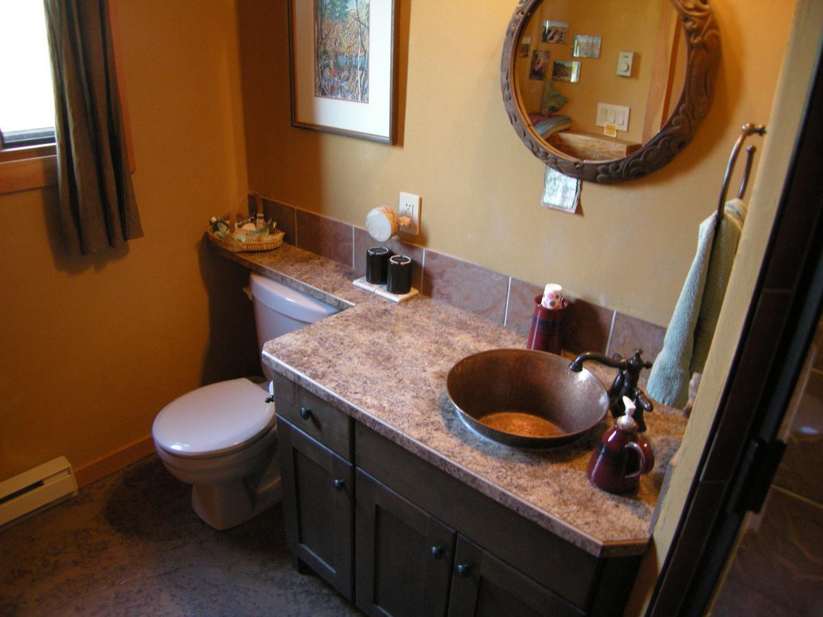 Okanagan Falls Bighorn Ridge Guesthouse מראה חיצוני תמונה